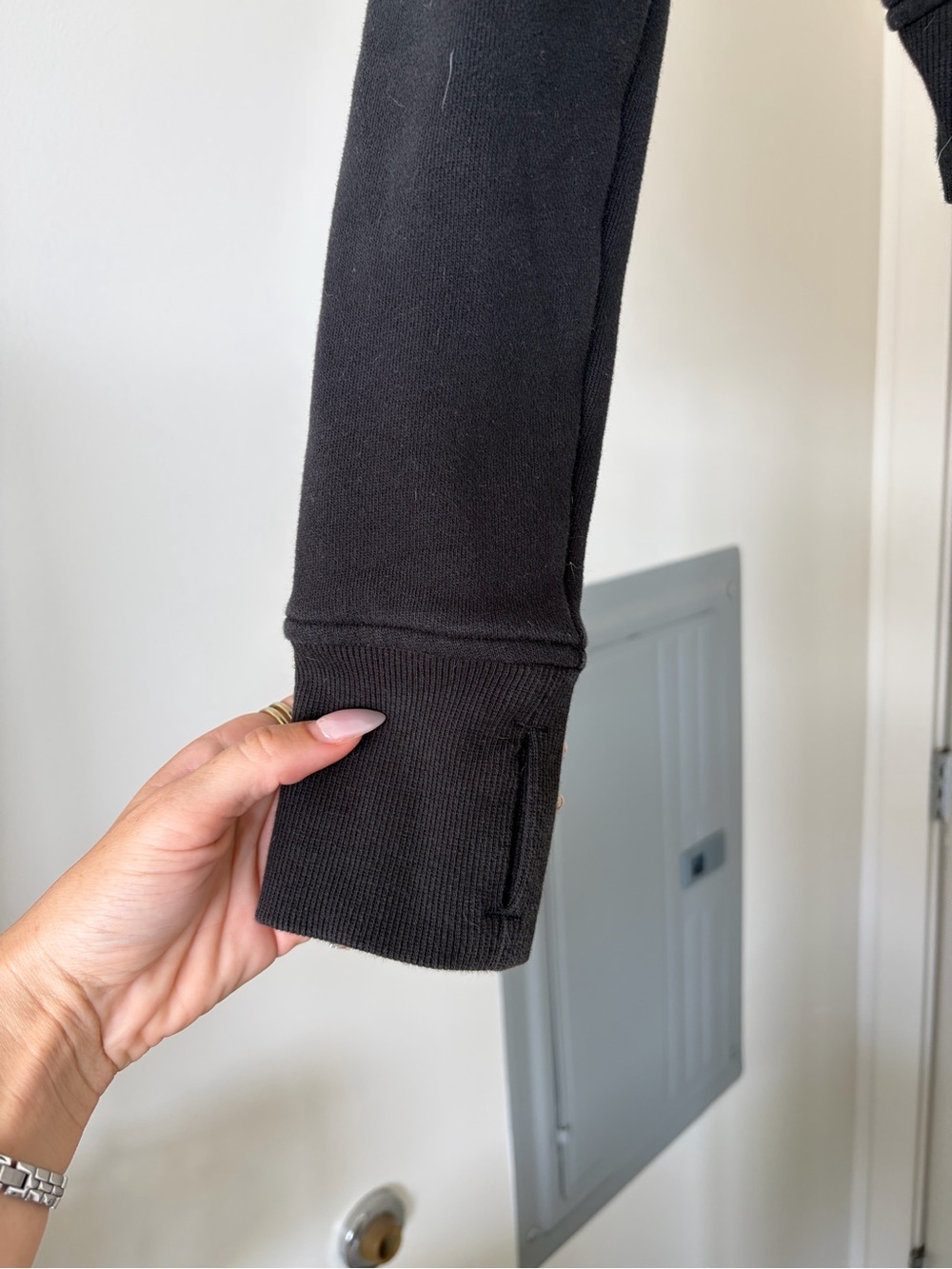 Lululemon Cropped Scuba Hoodie Zip Up Jacket Black Size 4 - Picture 2 of 9